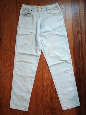Vintage Bugle Boy Light Wash Jeans High Waisted Straight Leg 90s Denim Size 32